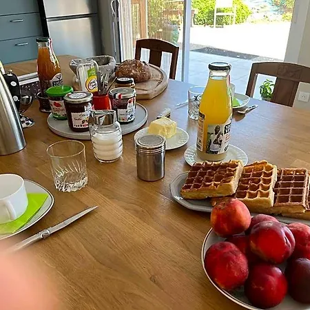 Alojamento de Acomodação e Pequeno-almoço Et Tables D'hotes 